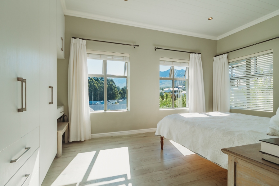 3 Bedroom Property for Sale in Mont Fleur Mountain Estate Western Cape